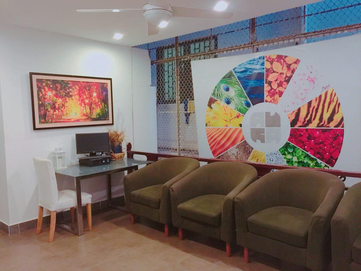 Aura Thematic Hostel Phnom Penh Eksteriør billede